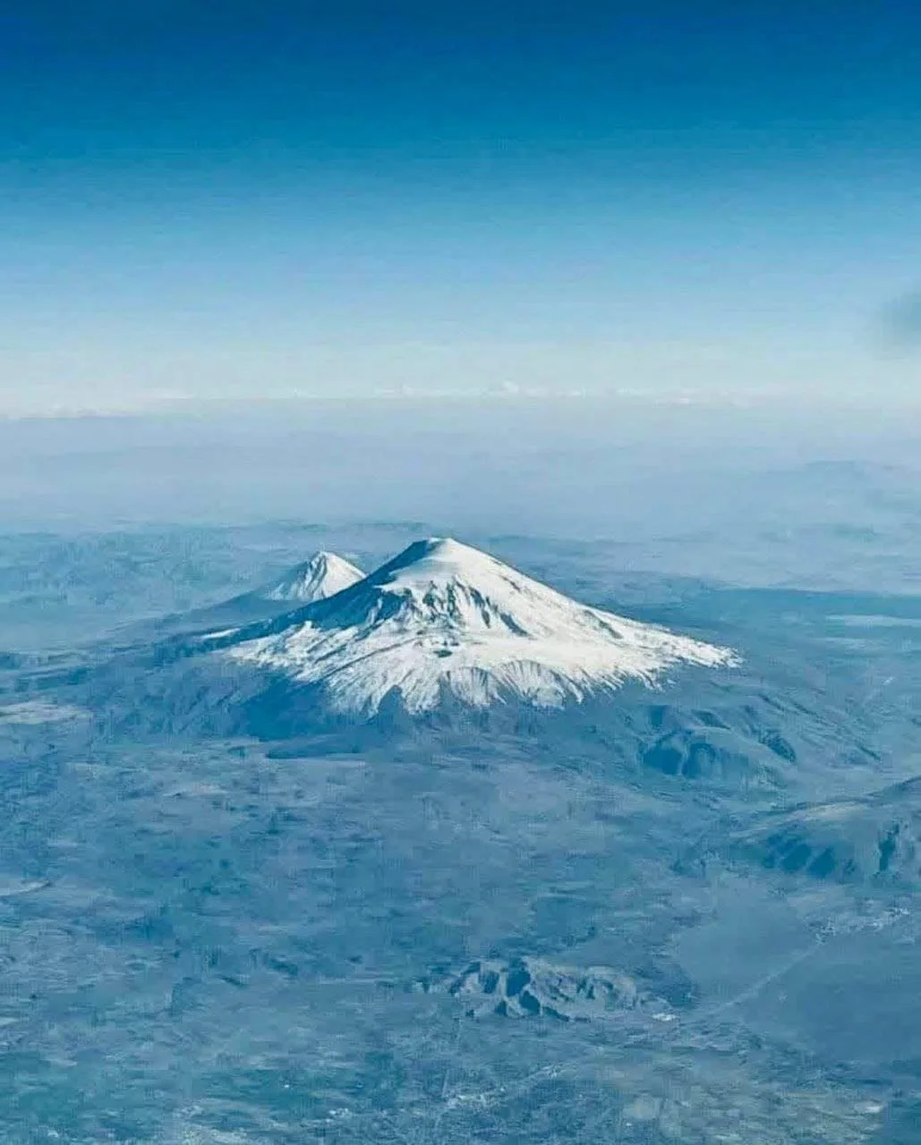 Արարատ լեռը օդից