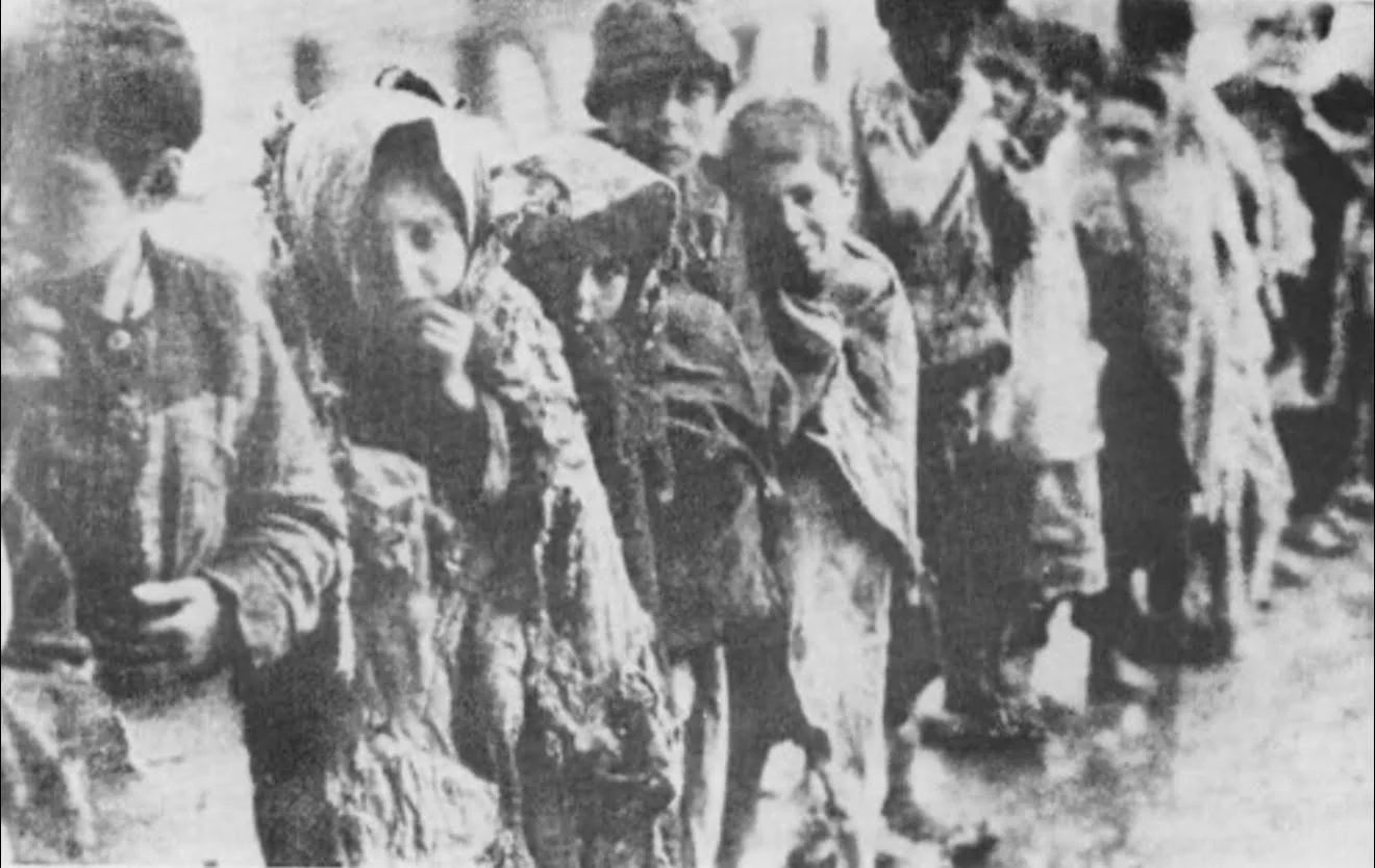 Հայ որբերը որբանոց ընդունվելու հերթում
