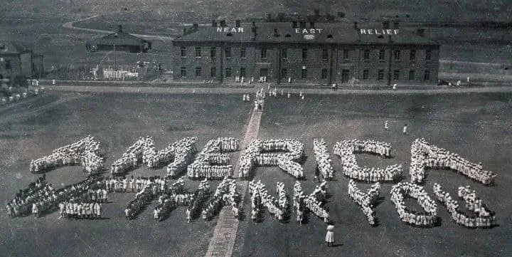 Որբանոցի երեխաները Ալեքսանդրապոլում, 1920