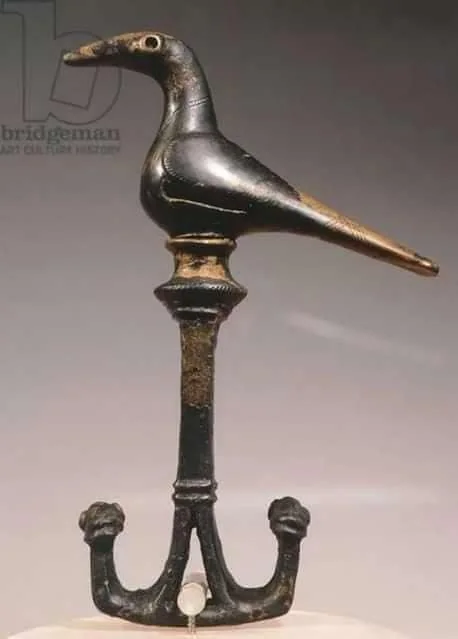 Թռչնի արձանիկ Արևելյան Հայաստանից