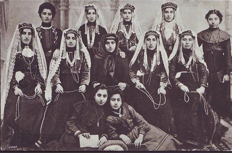 Ալեքսանդրապոլի հայուհիները, 1910