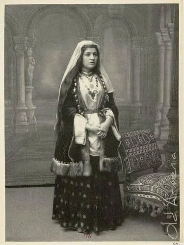 Թիֆլիսցի հայուհի