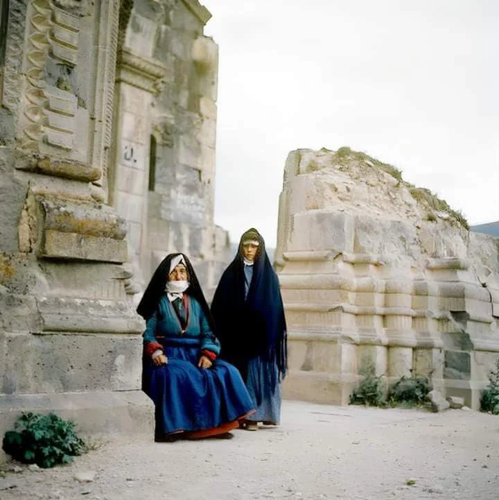Գյուղացի կանայք Տաթևի վանքի մոտ, 1970