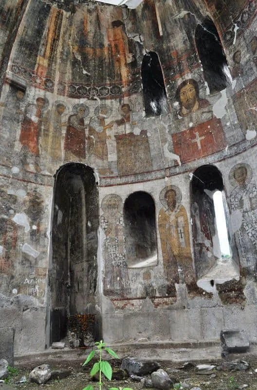 Քոբայր վանքի որմնանկարները