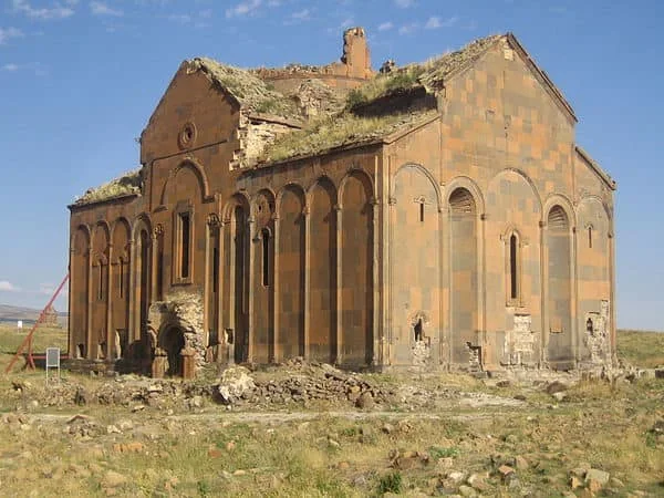 Architect Trdat and the Dome of Hagia Sophia · 2