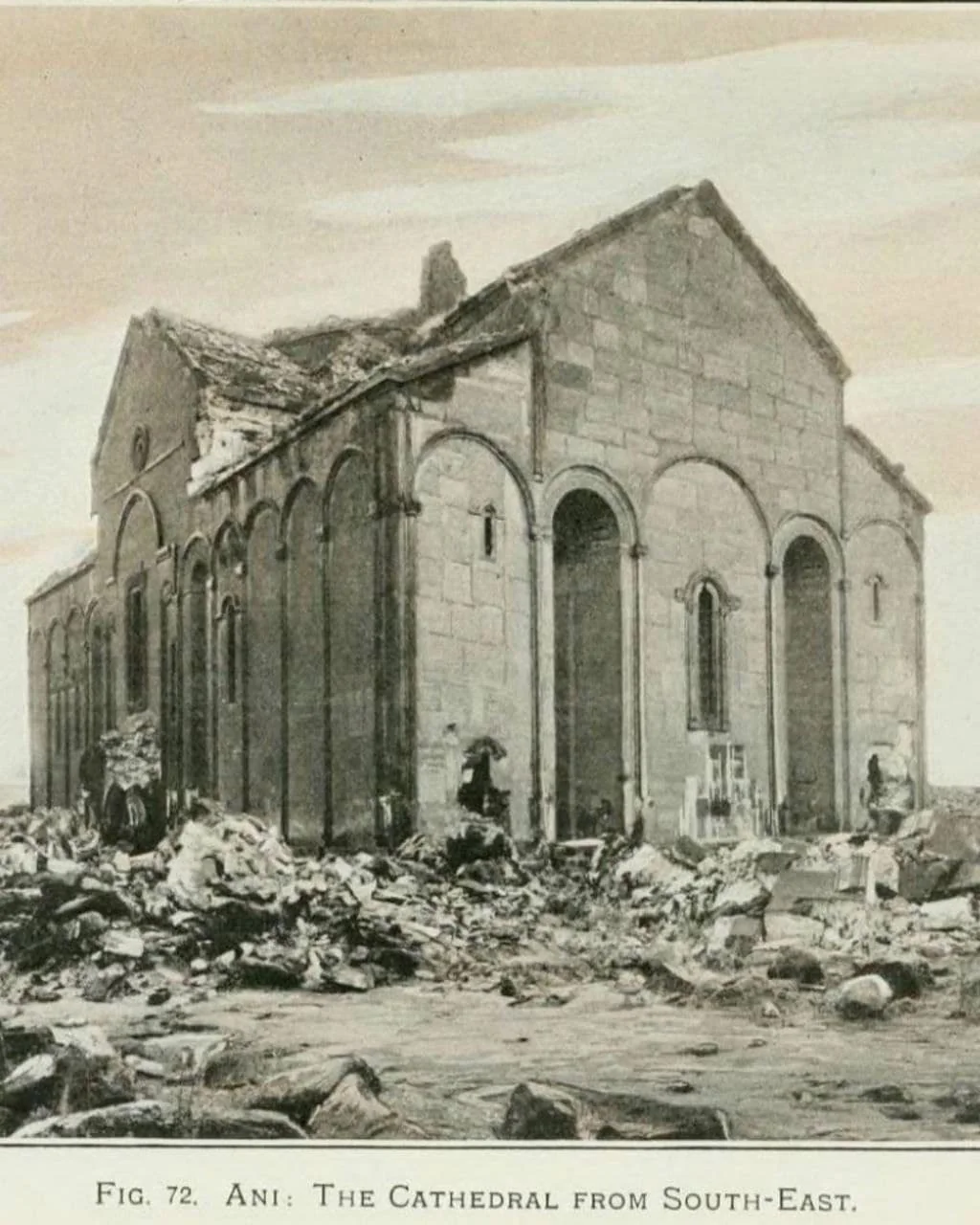 Անիի մայր տաճարը հարավ-արևելքից