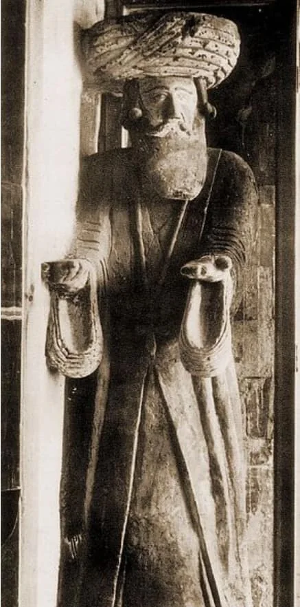 Գագիկ Ա թագավորի արձանը Անիից