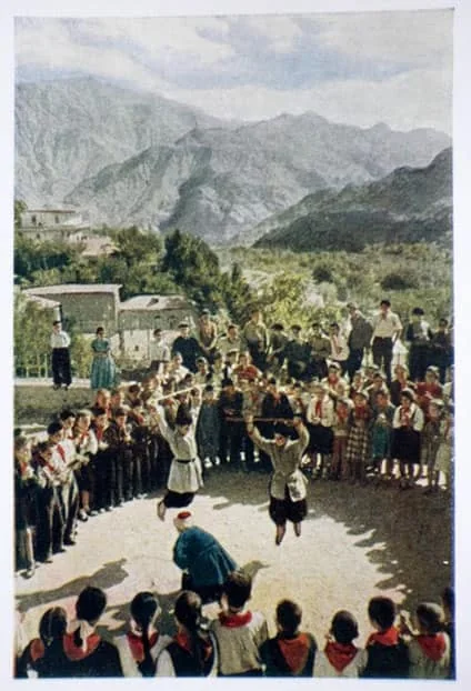 Պիոներների պարը, 1957 թ.