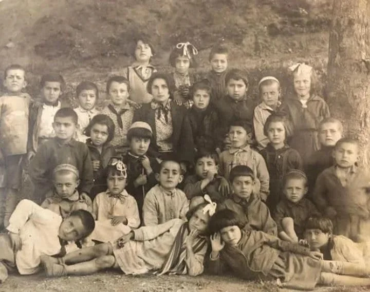 Առաջին դասարանցիներ Դիլիջանից, 1934 թ.