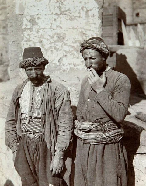 «Հայեր», 1880-ական թվականներ