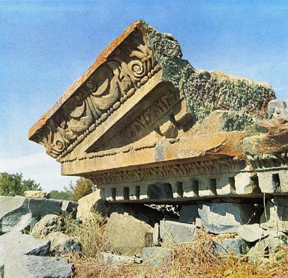 Գառնիի տաճարի ավերակները, արխիվային լուսանկար · 3